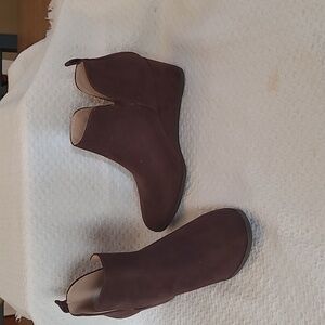 Suede boities